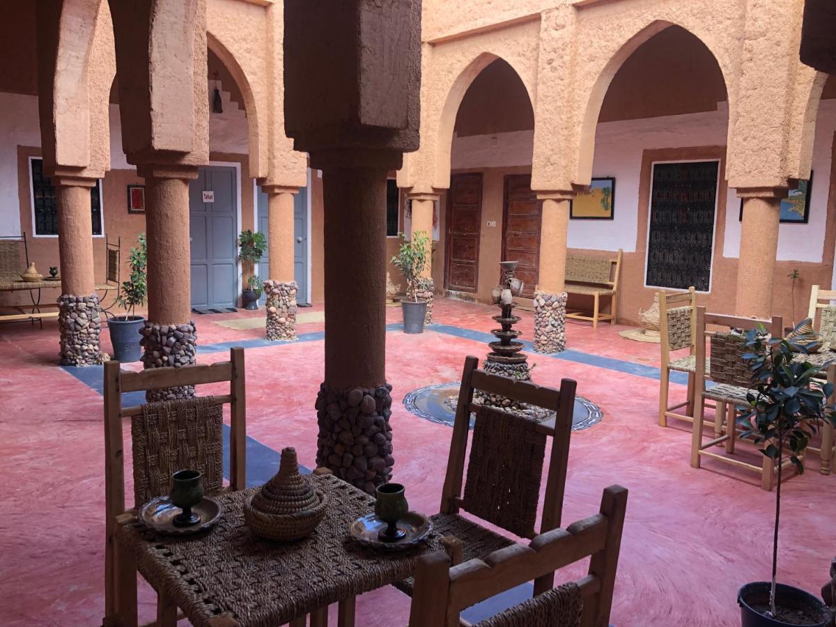 Riad Nkob Bagian luar foto