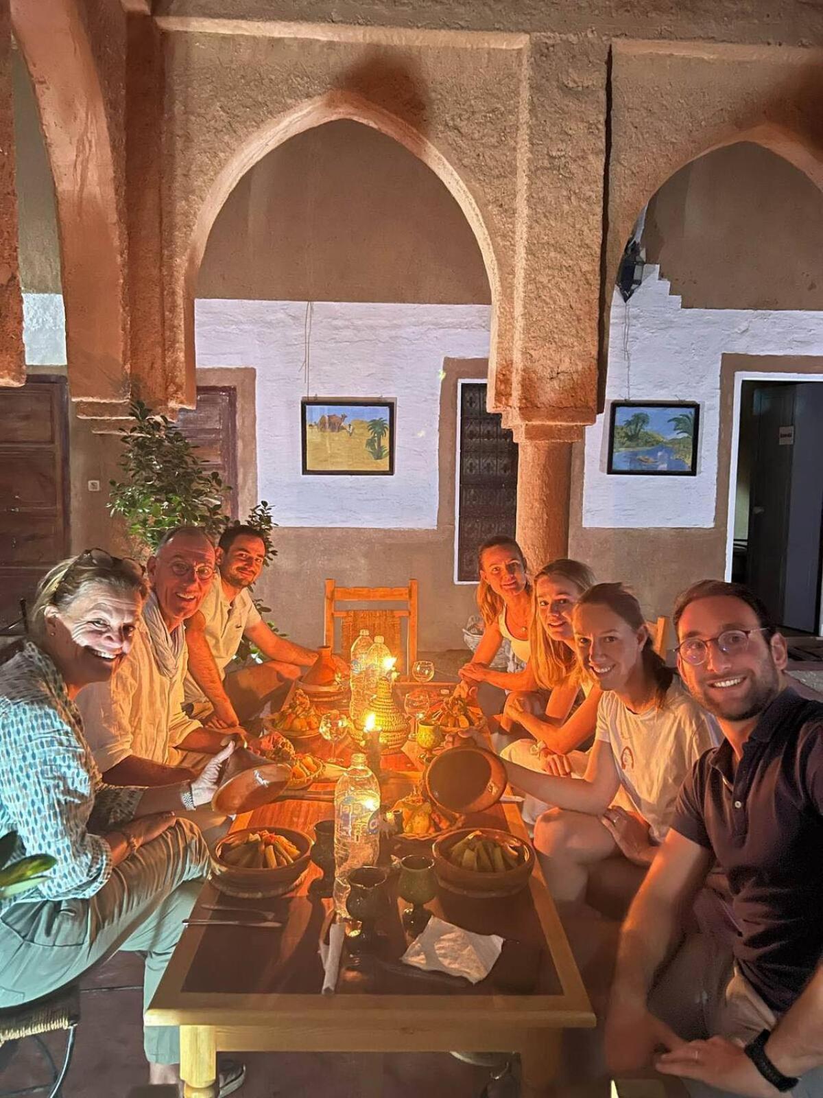 Riad Nkob Bagian luar foto