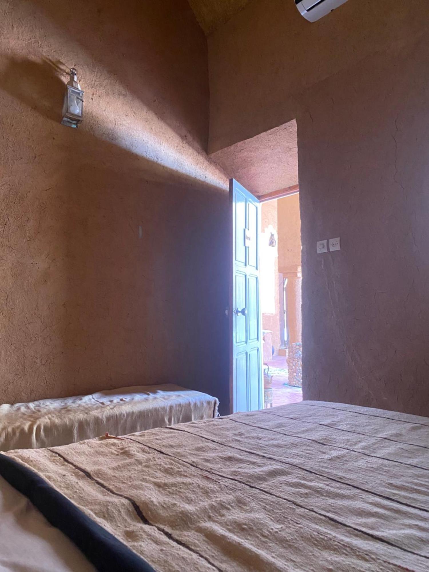 Riad Nkob Bagian luar foto