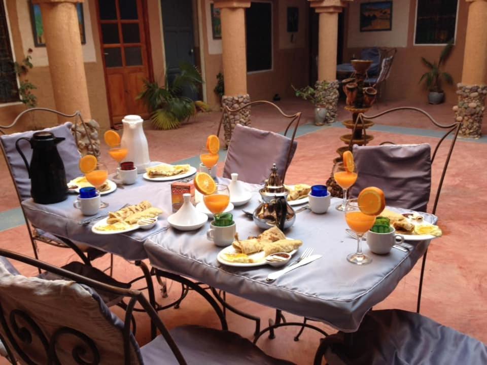 Riad Nkob Bed & Breakfast Bagian luar foto